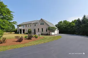 1 Sandpiper Ln, Hawthorn Woods, IL 60047 - Photo 2