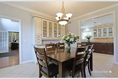 1 Sandpiper Lane, Hawthorn Woods, IL 60047 - Photo 8