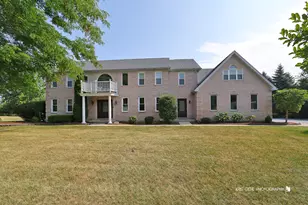 1 Sandpiper Ln, Hawthorn Woods, IL 60047 - Photo 1