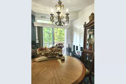 2025 N Sawyer Avenue, Chicago, IL 60647 - Photo 12