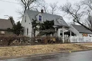 720 13th St, North Chicago, IL 60064 - Photo 2