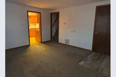 111 Monroe Street, Genoa, IL 60135 - Photo 6