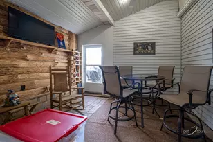 601 Franklin St, Scales Mound, IL 61075 - Photo 12