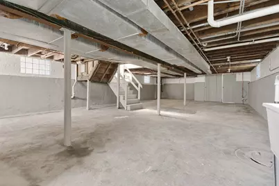 8647 S Kingston Avenue, Chicago, IL 60617 - Photo 24