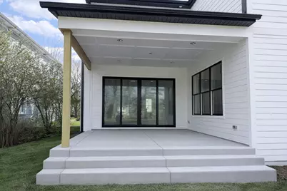 183 E Grantley Avenue, Elmhurst, IL 60126 - Photo 2