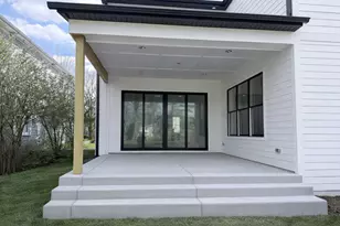 183 E Grantley Ave, Elmhurst, IL 60126 - Photo 2