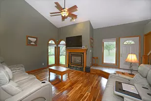 2520 Champlain St, Ottawa, IL 61350 - Photo 8