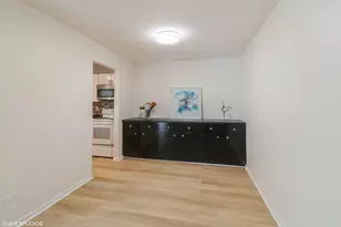 3110 Pheasant Creek Dr, Northbrook, IL 60062 - Photo 4