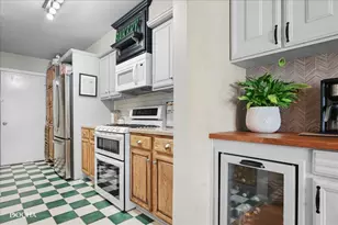 9404 Lindsay St, Orland Hills, IL 60487 - Photo 12