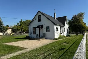 4756 S Lockwood Ave, Chicago, IL 60638 - Photo 2