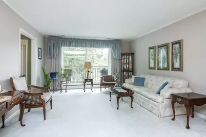 601 Lake Hinsdale Drive #307, Willowbrook, IL 60527 - Photo 4