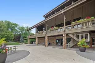 601 Lake Hinsdale Dr, Willowbrook, IL 60527 - Photo 30