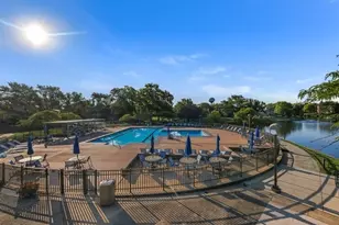 601 Lake Hinsdale Dr, Willowbrook, IL 60527 - Photo 32