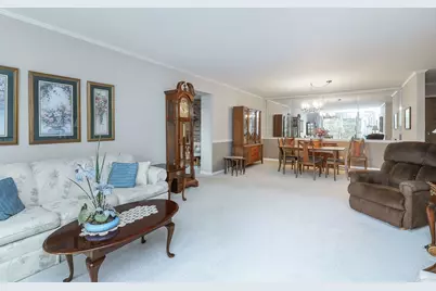 601 Lake Hinsdale Drive #307, Willowbrook, IL 60527 - Photo 10