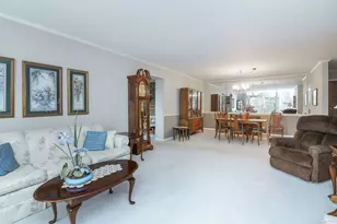 601 Lake Hinsdale Dr, Willowbrook, IL 60527 - Photo 10