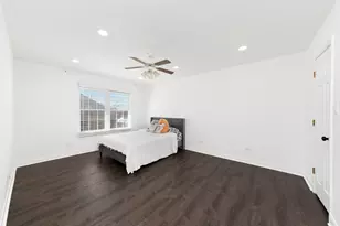 8534 Westberry Ln, Tinley Park, IL 60487 - Photo 10