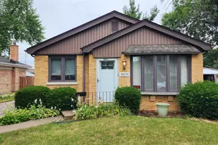 9810 Warren Ave, Oak Lawn, IL 60453 - Photo 1