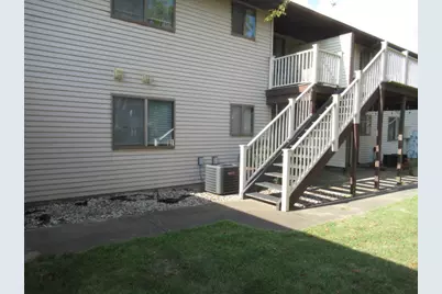 1201 Clifford Drive #4, Urbana, IL 61802 - Photo 14