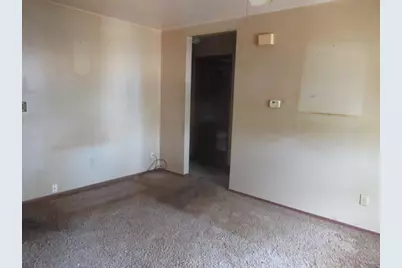 1201 Clifford Drive #4, Urbana, IL 61802 - Photo 2