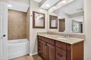 606 Briarwood Ct, Elwood, IL 60421 - Photo 22