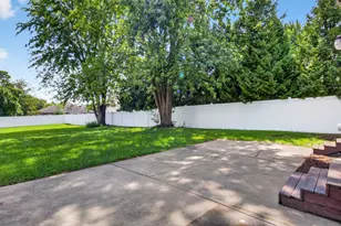 606 Briarwood Ct, Elwood, IL 60421 - Photo 38