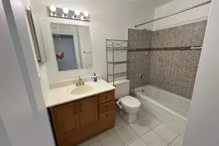 867 E Carriage Ln, Palatine, IL 60074 - Photo 12