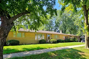 5400 W 85th St, Burbank, IL 60459 - Photo 1