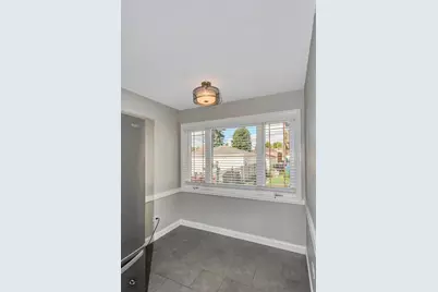 10348 S Rhodes Avenue, Chicago, IL 60628 - Photo 12