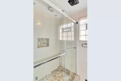 10348 S Rhodes Avenue, Chicago, IL 60628 - Photo 6