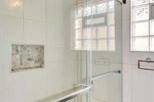 10348 S Rhodes Ave, Chicago, IL 60628 - Photo 6