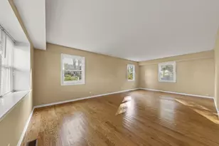 1121 Belmar Ln, Buffalo Grove, IL 60089 - Photo 2