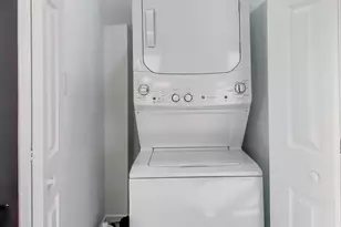 5524 N Luna Ave, Chicago, IL 60630 - Photo 26