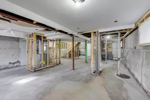 5524 N Luna Ave, Chicago, IL 60630 - Photo 32