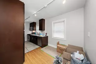 900 Dunlop Ave, Forest Park, IL 60130 - Photo 8