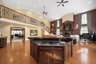 2851 W Rascher Ave, Chicago, IL 60625 - Photo 38