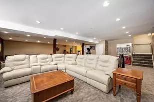 2851 W Rascher Ave, Chicago, IL 60625 - Photo 70