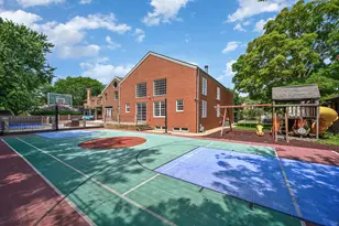 2851 W Rascher Ave, Chicago, IL 60625 - Photo 76