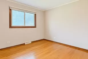 19808 Lakewood Ave, Lynwood, IL 60411 - Photo 8