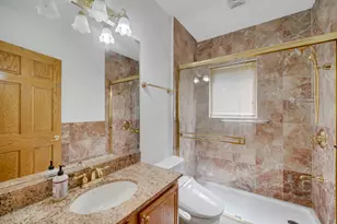 9131 Delphia Ave, Des Plaines, IL 60016 - Photo 8