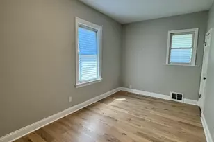 822 E 87th Pl, Chicago, IL 60619 - Photo 12
