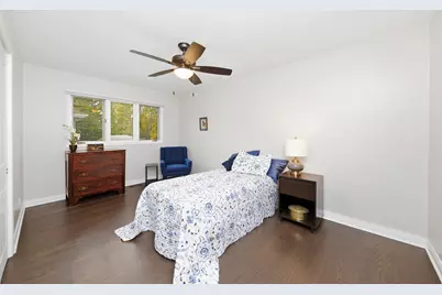 [Address not provided], Brookfield, IL 60513 - Photo 12