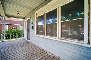 9131 S Blackstone Ave, Chicago, IL 60619 - Photo 2