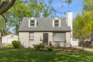 920 Hammerschmidt Ave, Lombard, IL 60148 - Photo 2