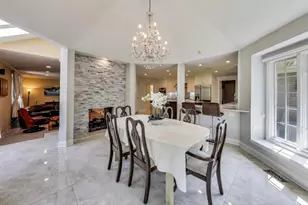 1920 Wedgewood Dr, Lake Forest, IL 60045 - Photo 12