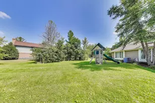 1920 Wedgewood Dr, Lake Forest, IL 60045 - Photo 54