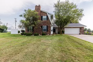 35588 2300 N Ave, Mendota, IL 61342 - Photo 2