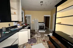 233 N Edward St, Decatur, IL 62522 - Photo 10