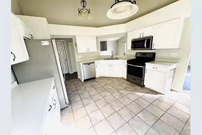 2866 Stonewater Drive, Naperville, IL 60564 - Photo 8