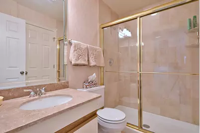 5 Willow Parkway #5, Buffalo Grove, IL 60089 - Photo 8