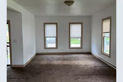 110-112 E Frank Street, Freeport, IL 61032 - Photo 14